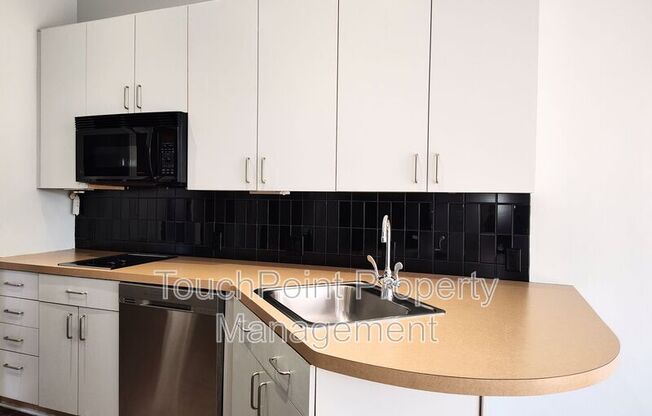514 W. 10th Street Apt:203