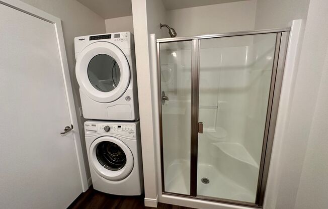 Studio, 1 bath, 412 sqft, $1,549, Unit Unit 401