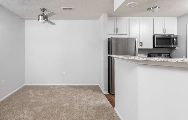 1 bed, 1 bath, 724 sqft, $1,499, Unit 10 - 1006