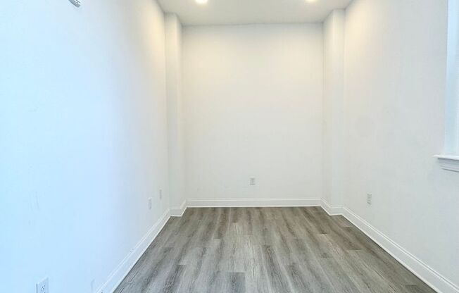 1 bed, 1 bath, 620 sqft, $1,250, Unit 218
