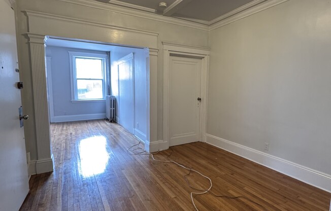 104 STRATHMORE RD