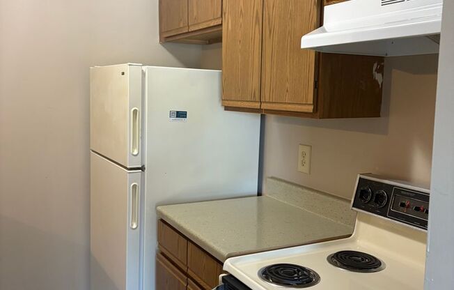 1 bed, 1 bath, 750 sqft, $900, Unit #35
