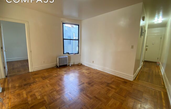 1 bed, 1 bath, $2,400, Unit 3F