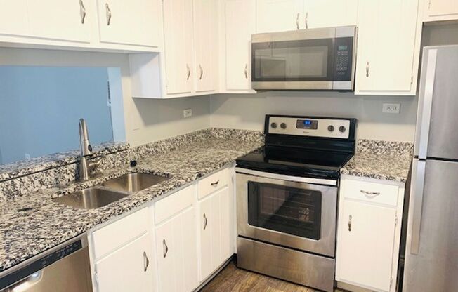 1 bed, 1 bath, 682 sqft, $1,335, Unit 111