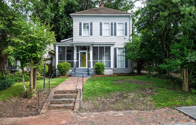 Downtown home walking distance to Mercer Law School