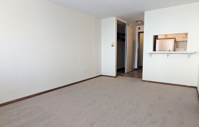 1 bed, 1 bath, 550 sqft, $940, Unit 105