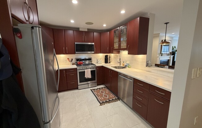 2 beds, 2.5 baths, 1,667 sqft, $3,700, Unit 3