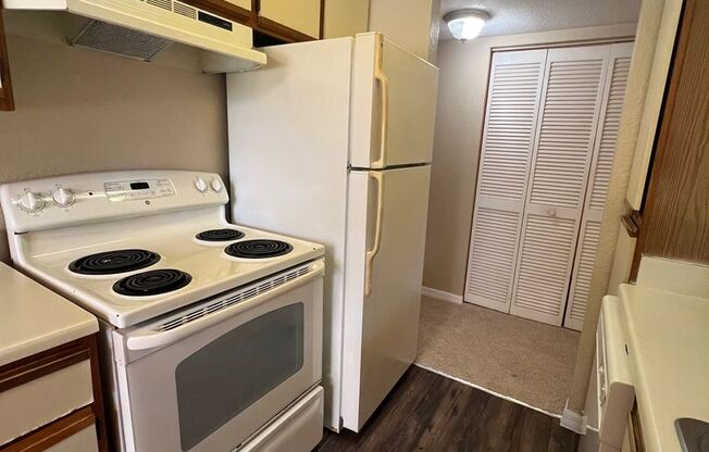 $500 OFF 1 BED 1 BATH CONDO IN THE HEART OF METROWEST!