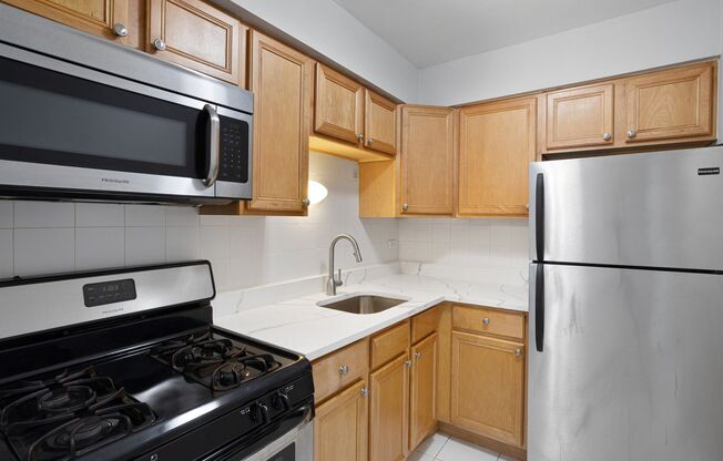 1 bed, 1 bath, 492 sqft, $1,800, Unit 240
