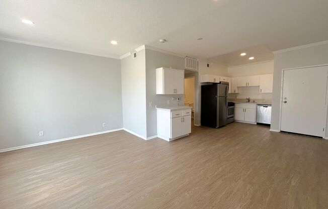 Studio, 1 bath, 500 sqft, $1,748, Unit 211