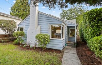 Charming 3 bedroom 2 bath house near Greenlake