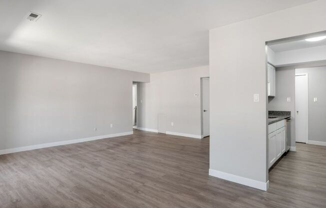 1 bed, 1 bath, 842 sqft, $1,199, Unit B203