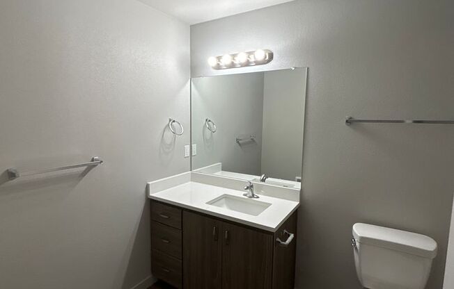 1 bed, 1 bath, $1,385, Unit C103