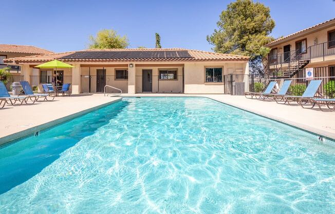 Sparkling Pool at The Sands