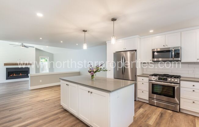 Beautifully fully remodeled Lake Oswego Duplex