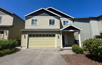 Beautiful 4 bedroom, 3 bathroom home in Beaverton! Close to Nike & Intel! Deck, 2 car garage, central AC!