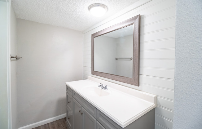 Hawk Point Apartments | Renovated 1 & 2 Bedroom Homes in Prime Denver Location!