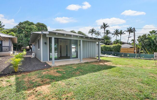 New Construction Modern Beach Cottage Across the Street from the Beach in Kihei