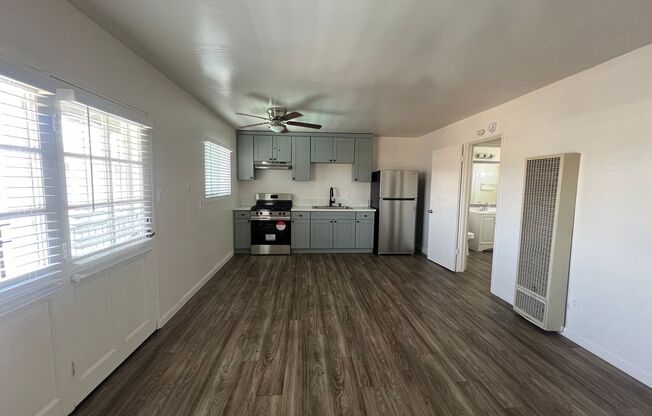 1 bed, 1 bath, 600 sqft, $2,000