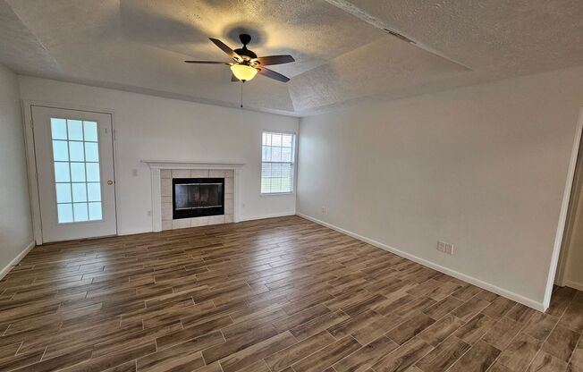 Spacious Home, Great for Entertaining in a Peaceful Subdivision! *1/2 Off Security Deposit for Active-Duty Military!!*