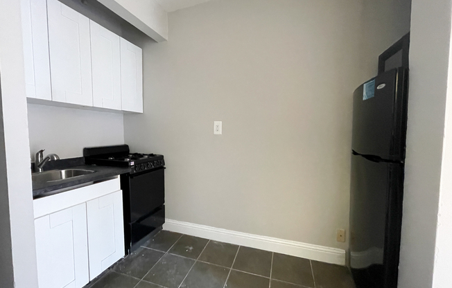 Studio, 1 bath, $2,600, Unit 402