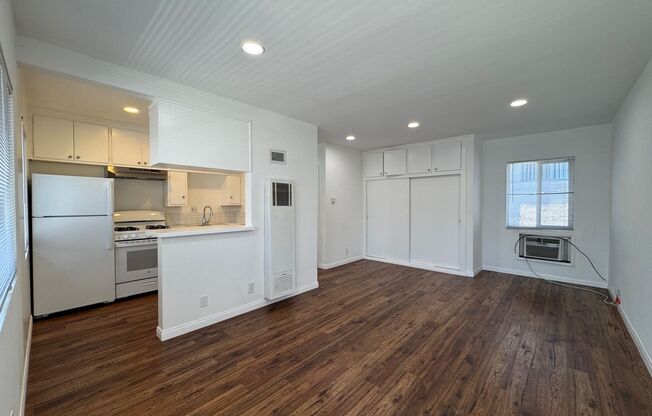 235 &amp; 237 W. Tujunga Ave.