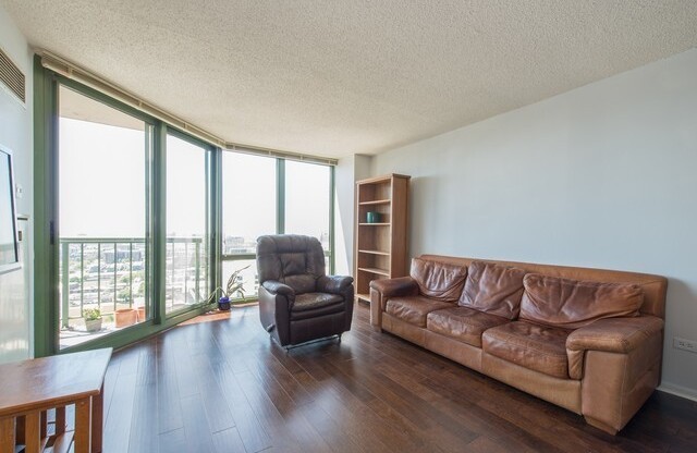 1 bed, 1 bath, $2,200, Unit unit 2311