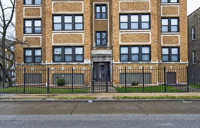 6401 S California