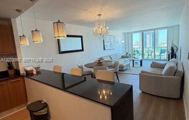 1 bed, 1.5 baths, $4,000, Unit # 1120