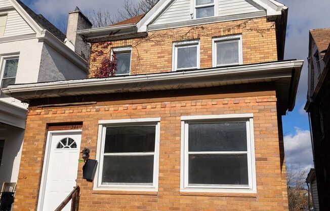 Freshly Remodeled 3 Bedroom House