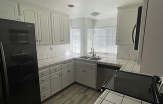 2 beds, 2 baths, $3,195