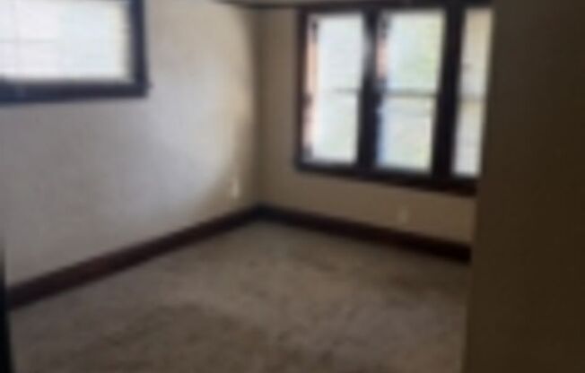 5689-91 North 41st Street