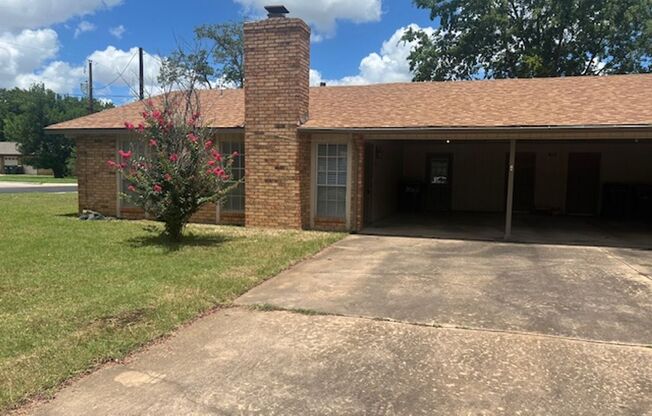 2 bed 1 bath Duplex in Georgetown