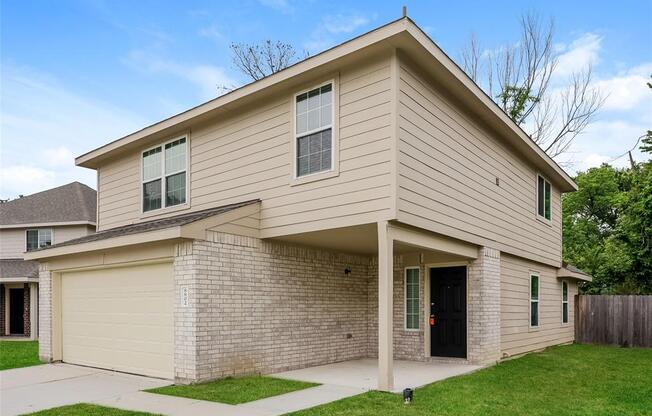 8802 LAR REE OAKS CIR