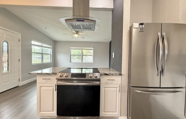 1375 TUSCOLA ST