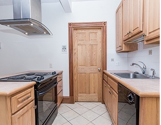 2 beds, 1 bath, 650 sqft, $3,725, Unit 1