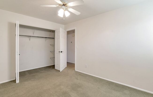 2 beds, 1 bath, $1,250, Unit # 14