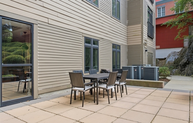 2 beds, 1 bath, 939 sqft, $3,475, Unit 106