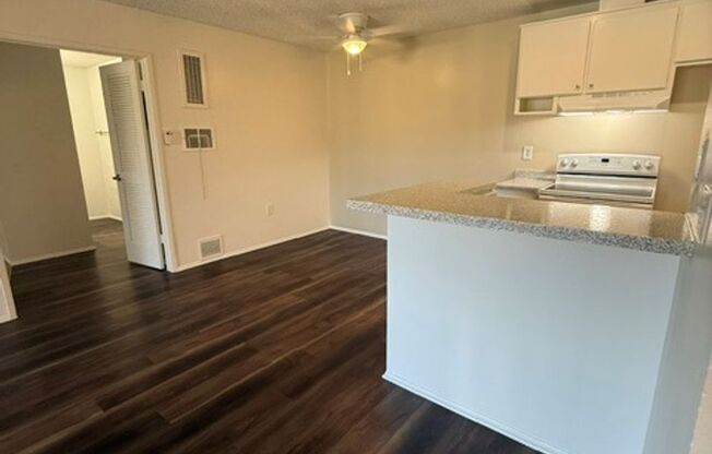 1 bed, 1 bath, 716 sqft, $2,150, Unit J010