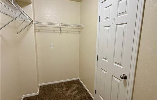 3 beds, 2.5 baths, $2,150