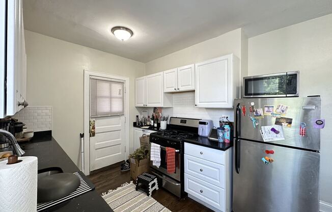 3817.5 North Greenview Ave.