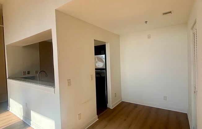 2 beds, 2 baths, 900 sqft, $2,399, Unit 508