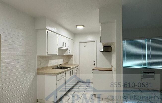1 bed, 1 bath, 642 sqft, $1,550, Unit 18