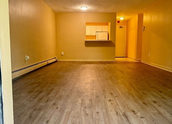 32 Whites Ave.