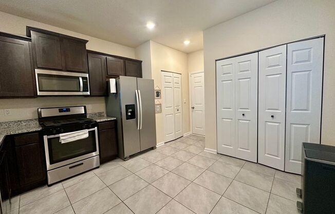 2 beds, 2.5 baths, $1,700