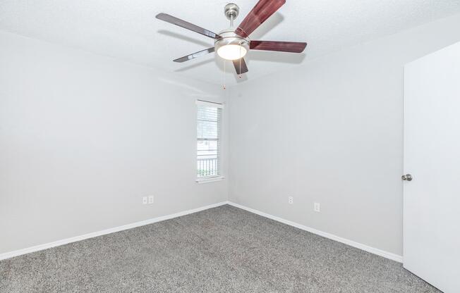 1 bed, 1 bath, 575 sqft, $1,034