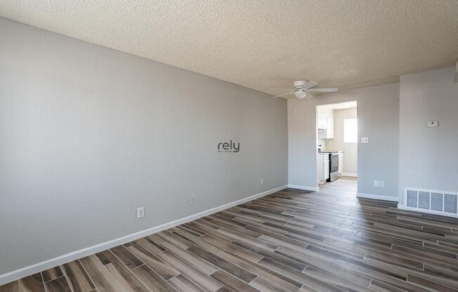 2 beds, 1 bath, 500 sqft, $925, Unit 102