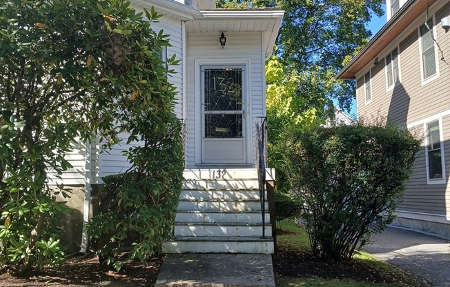 132 THORNDIKE ST