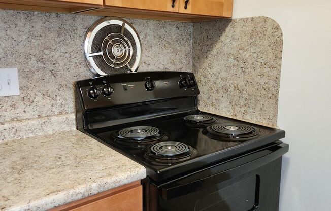 1 bed, 1 bath, 682 sqft, $1,280, Unit GL27004