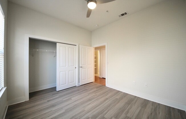 2400 Louis Henna Blvd #303